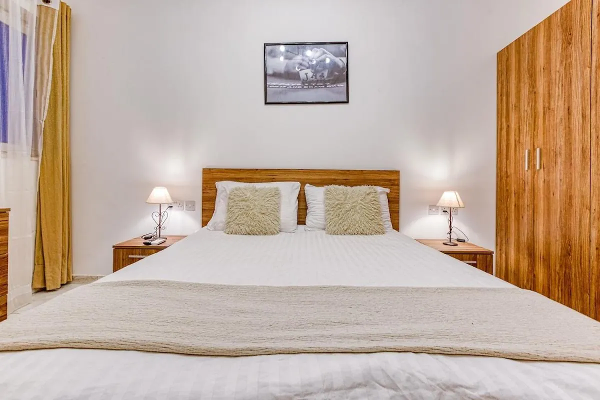 Central Modern 3 Bedroom Apartment In St Julians Saint Julian's