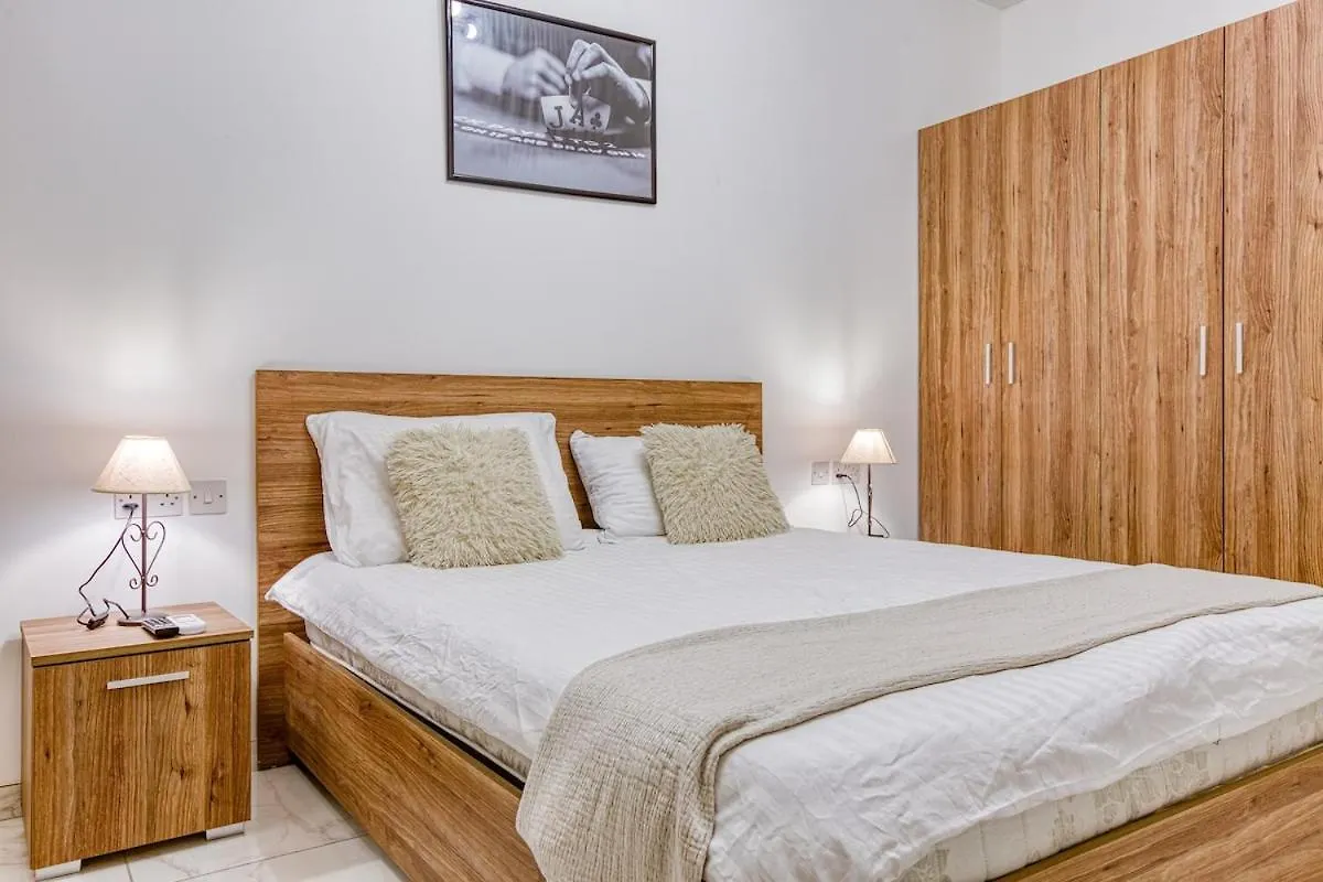 Central Modern 3 Bedroom Apartment In St Julians Saint Julian's
