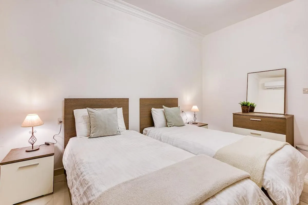 Central Modern 3 Bedroom Apartment In St Julians Saint Julian's